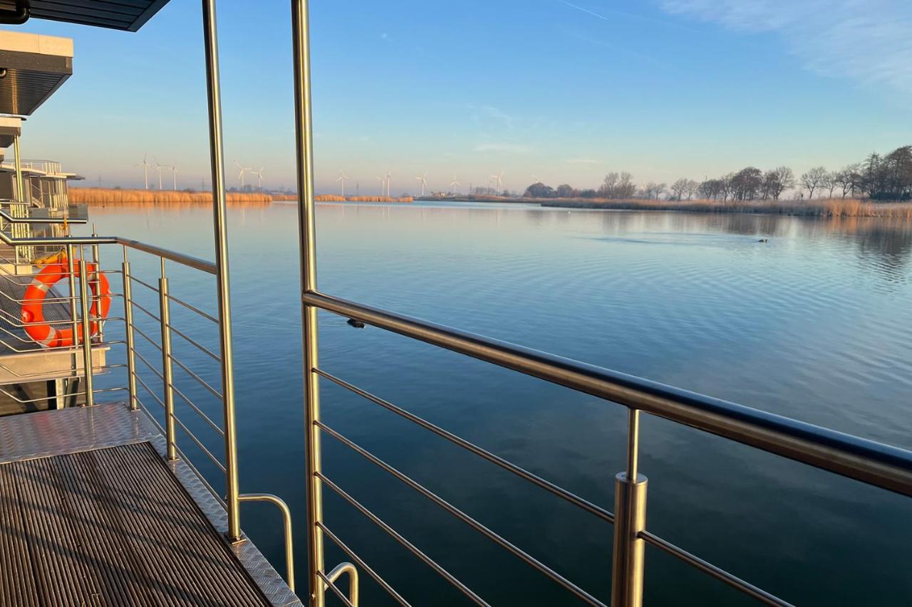 Hausboot Der Frieslaender Im Wangermeer Шилліг Екстер'єр фото